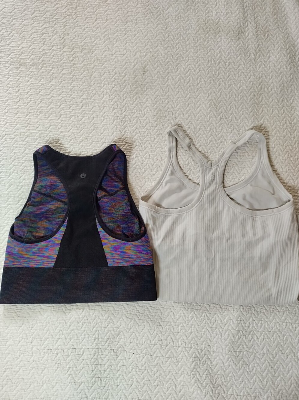 Lululemon Lot Of 2: Shorts Bra And Tank Top Sz 8